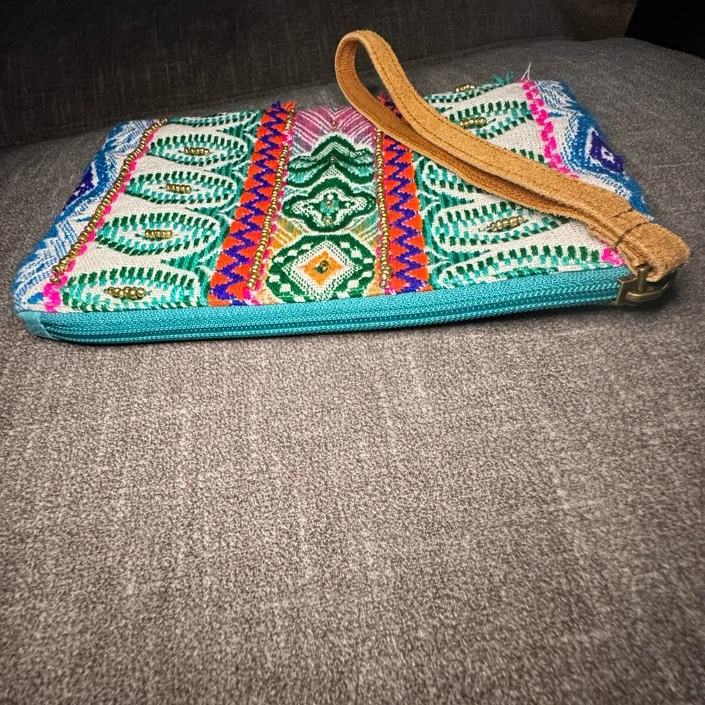 Wristlet Beaded Hobo bag/clutch - Picture 2 of 7